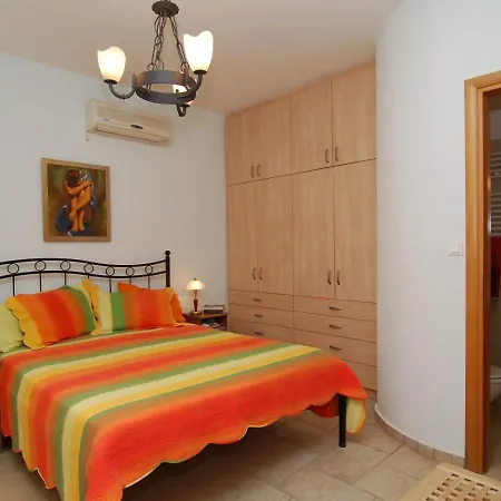 Syros Stilvi House Apartament *