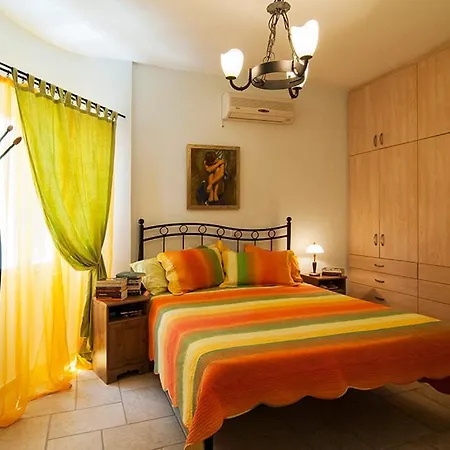 Apartament Syros Stilvi House Vári